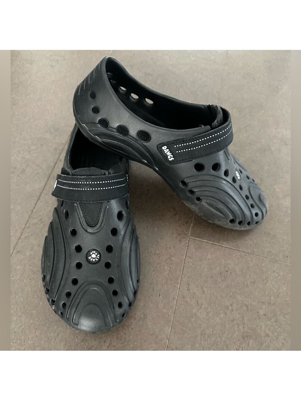 Women’s Dawgs Clogs sandals